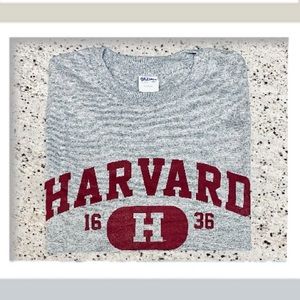 NWOT Harvard University T-shirt Unisex Size M